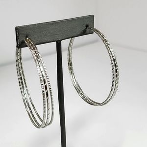 Silvertone hoop earrings 23079-048